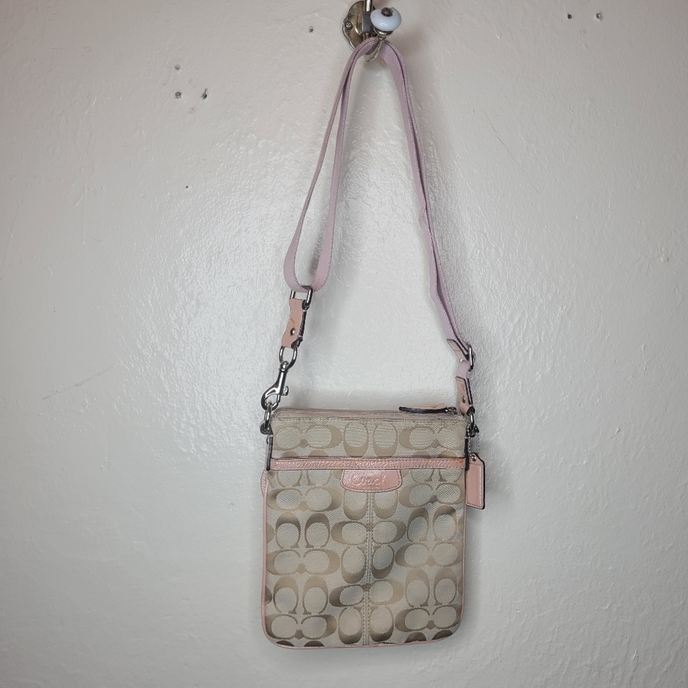 Coach Signature C Logo Crossbody